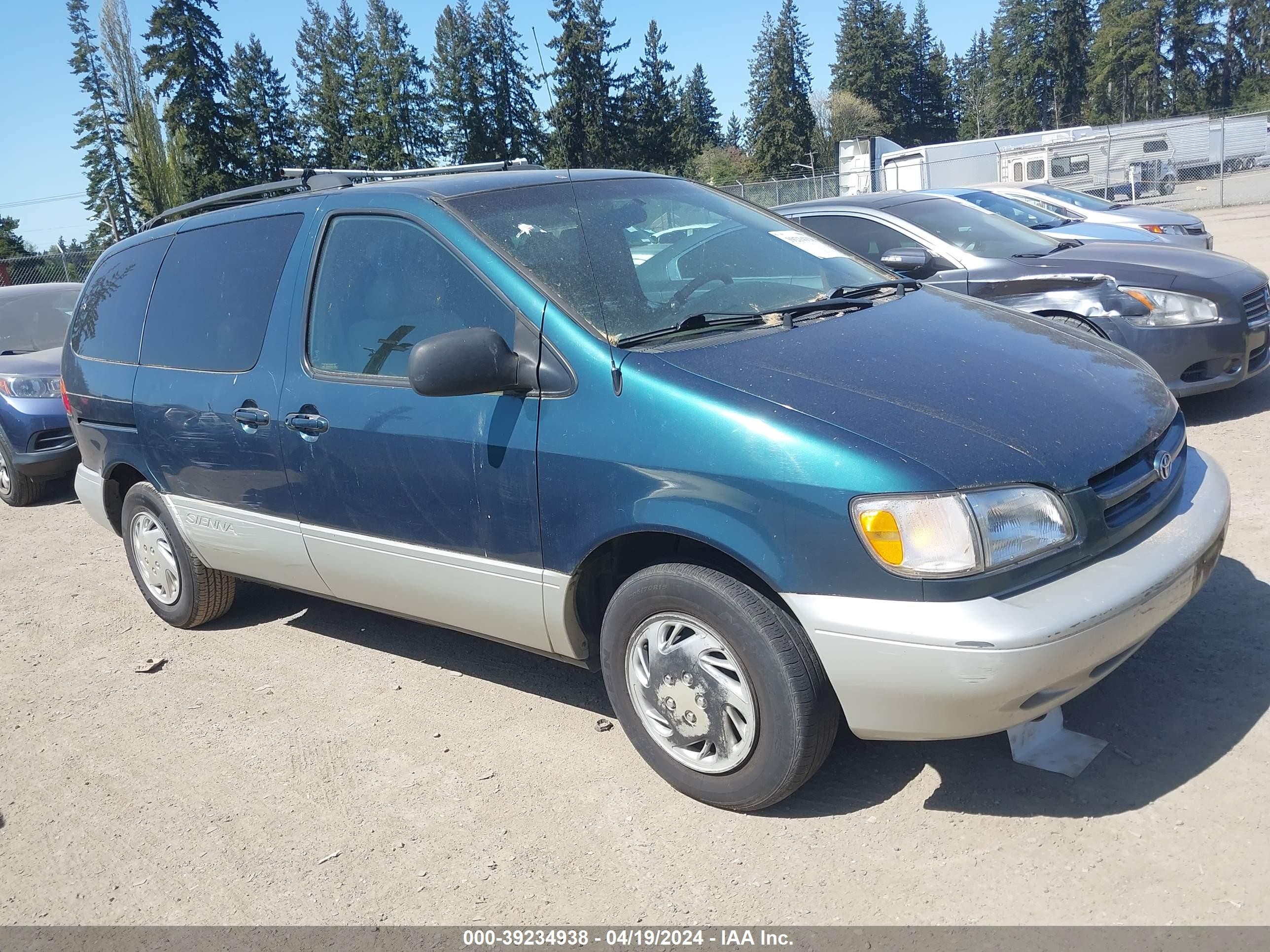 TOYOTA SIENNA 1998 4t3zf13c5wu006124