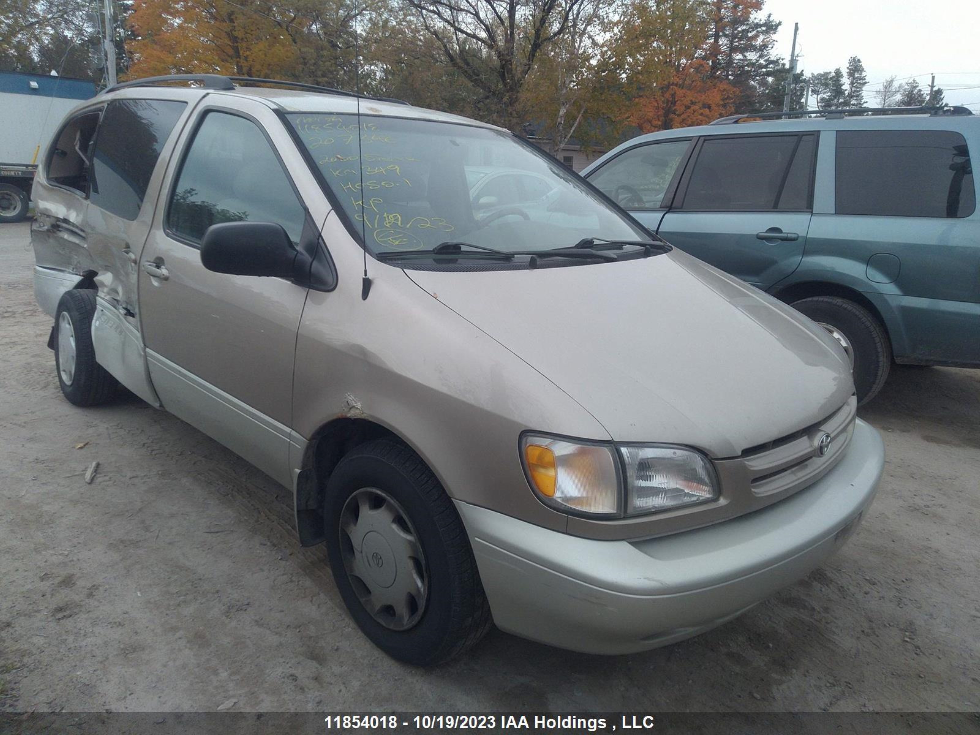 TOYOTA SIENNA 2000 4t3zf13c5yu207346