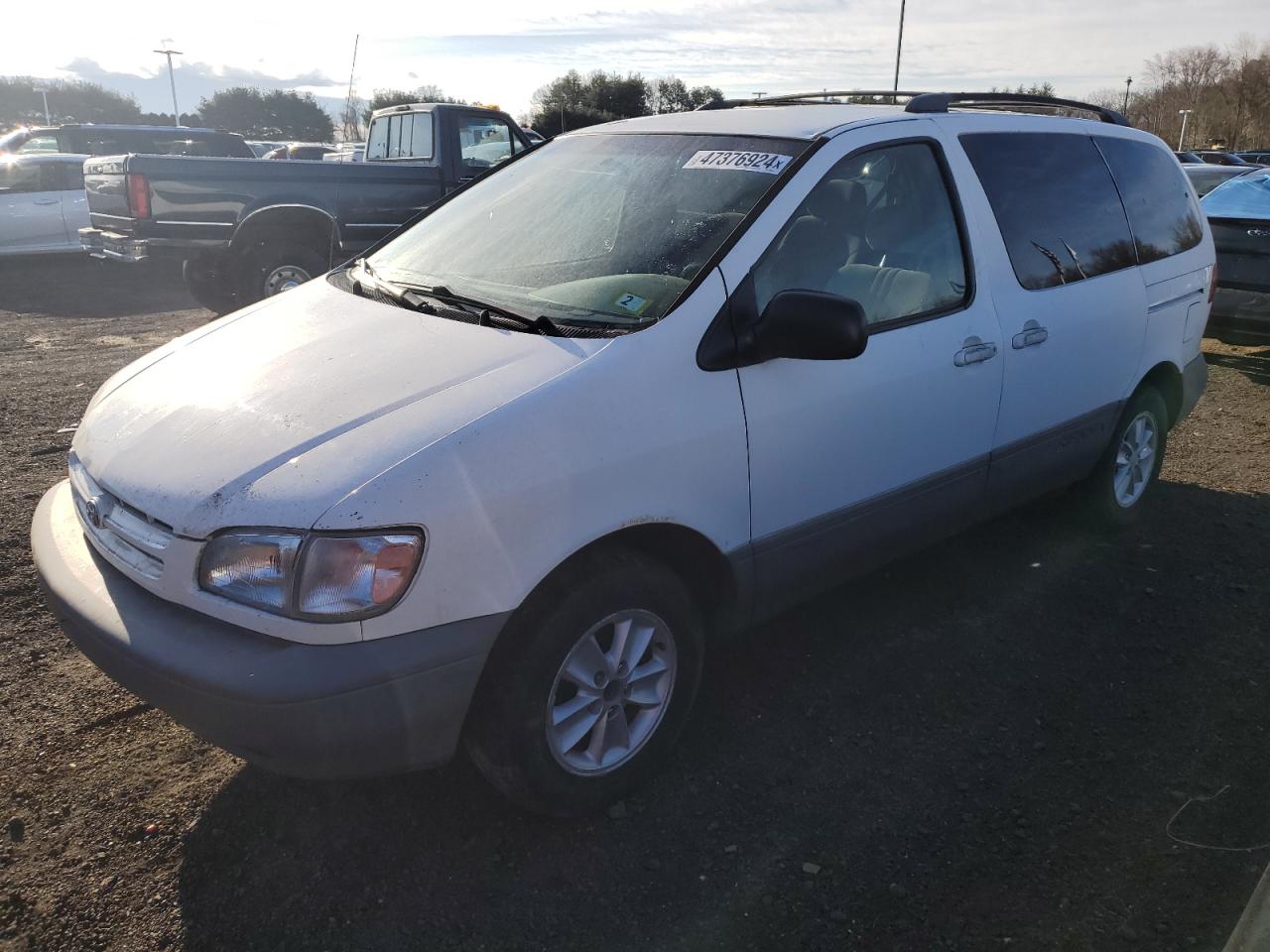 TOYOTA SIENNA 2000 4t3zf13c5yu251685