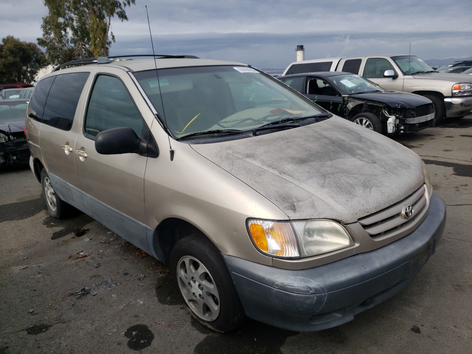 TOYOTA SIENNA LE 2001 4t3zf13c61u357293