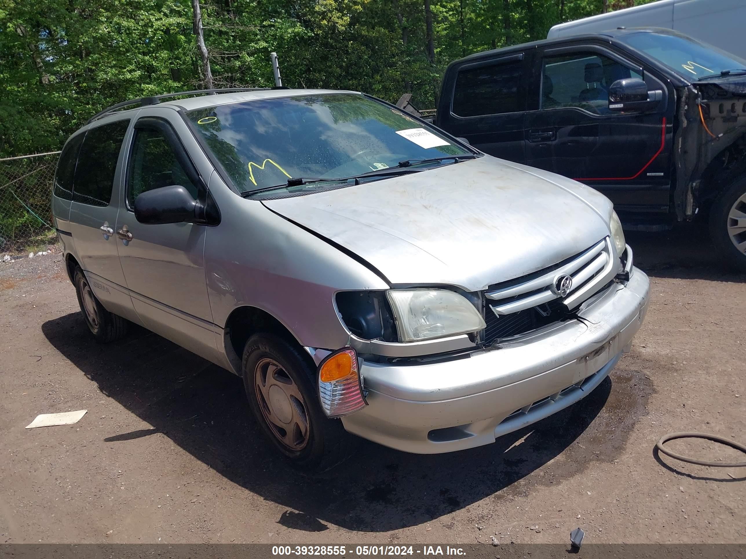 TOYOTA SIENNA 2003 4t3zf13c63u550773