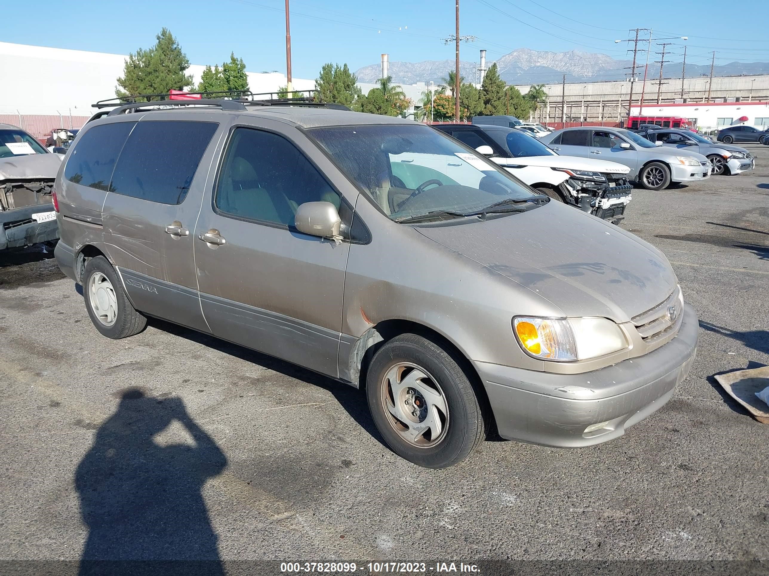 TOYOTA SIENNA 2001 4t3zf13c91u347907