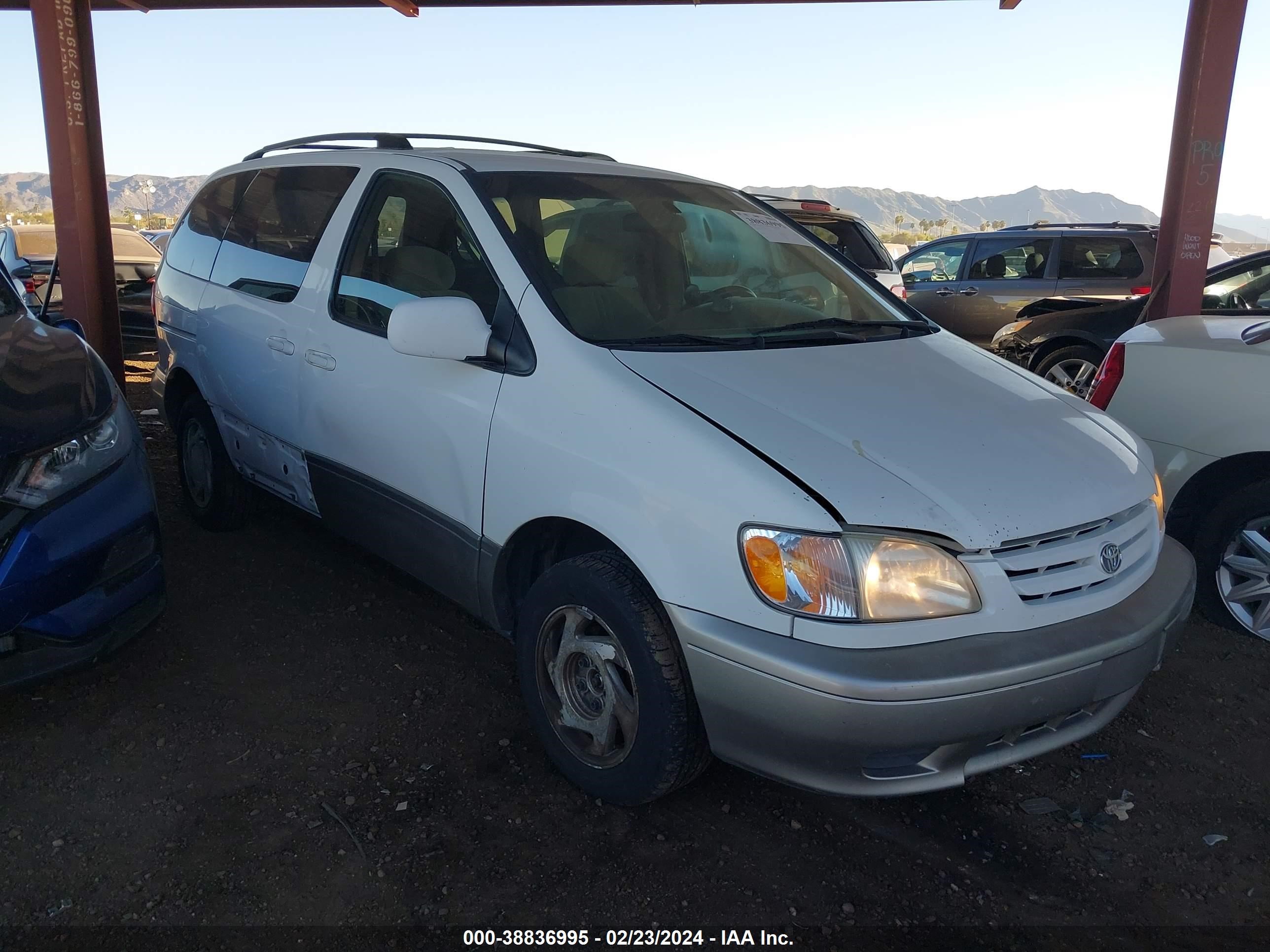 TOYOTA SIENNA 2003 4t3zf13c93u543512