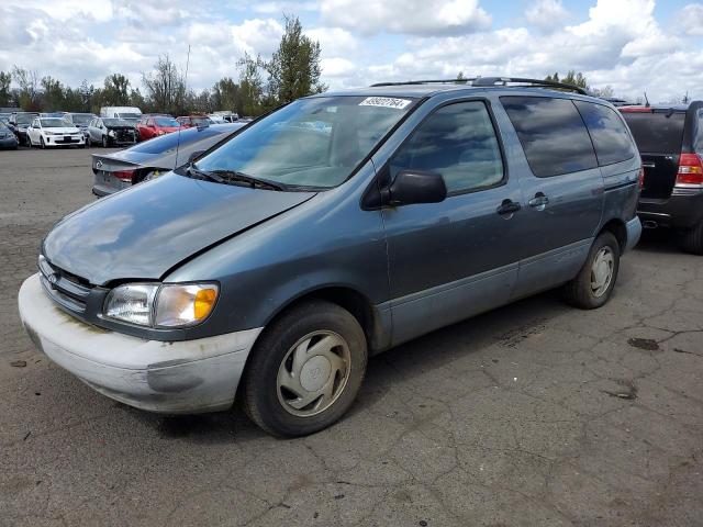 TOYOTA SIENNA LE 2000 4t3zf13c9yu307899