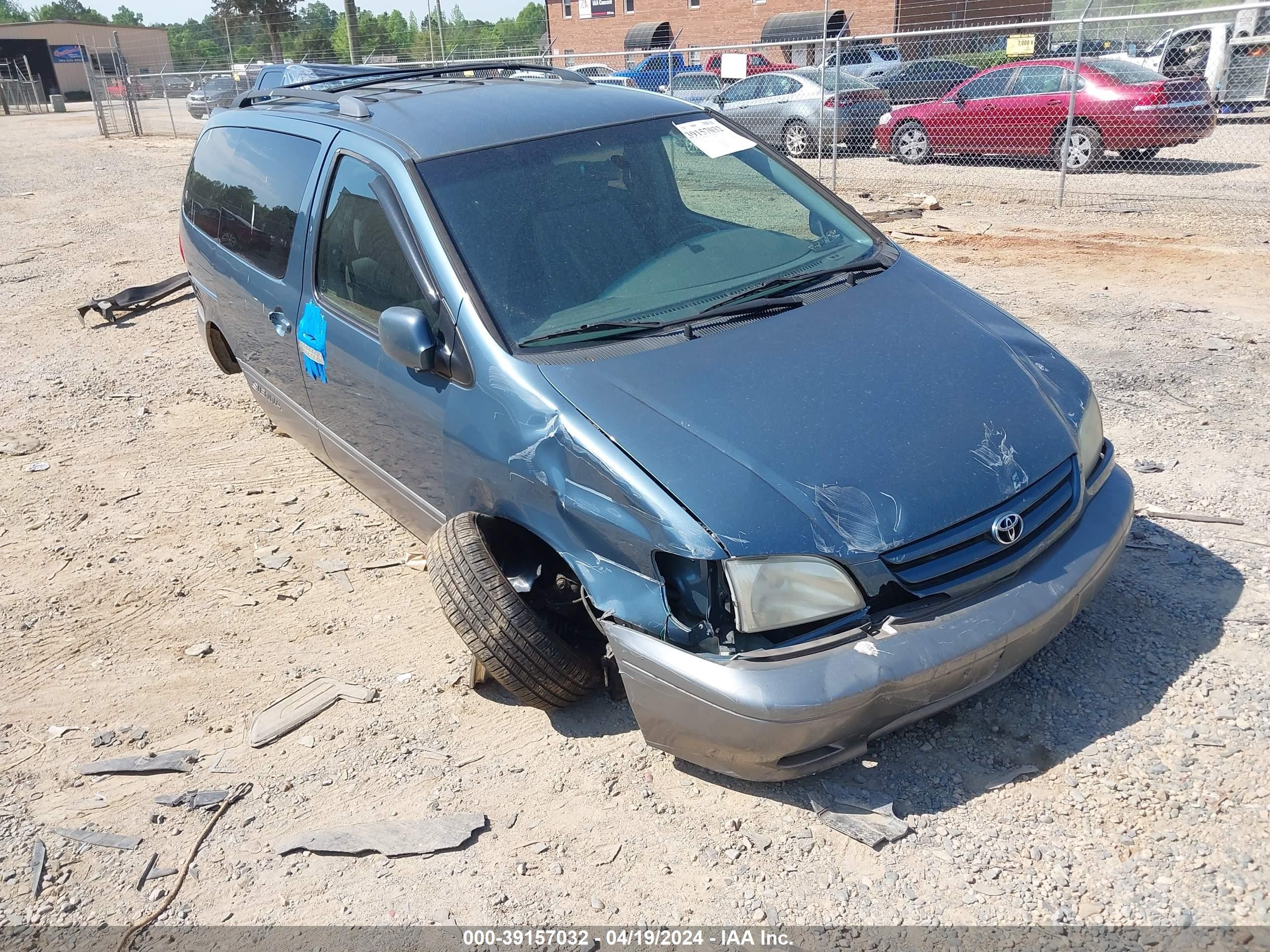 TOYOTA SIENNA 2001 4t3zf13cx1u408200