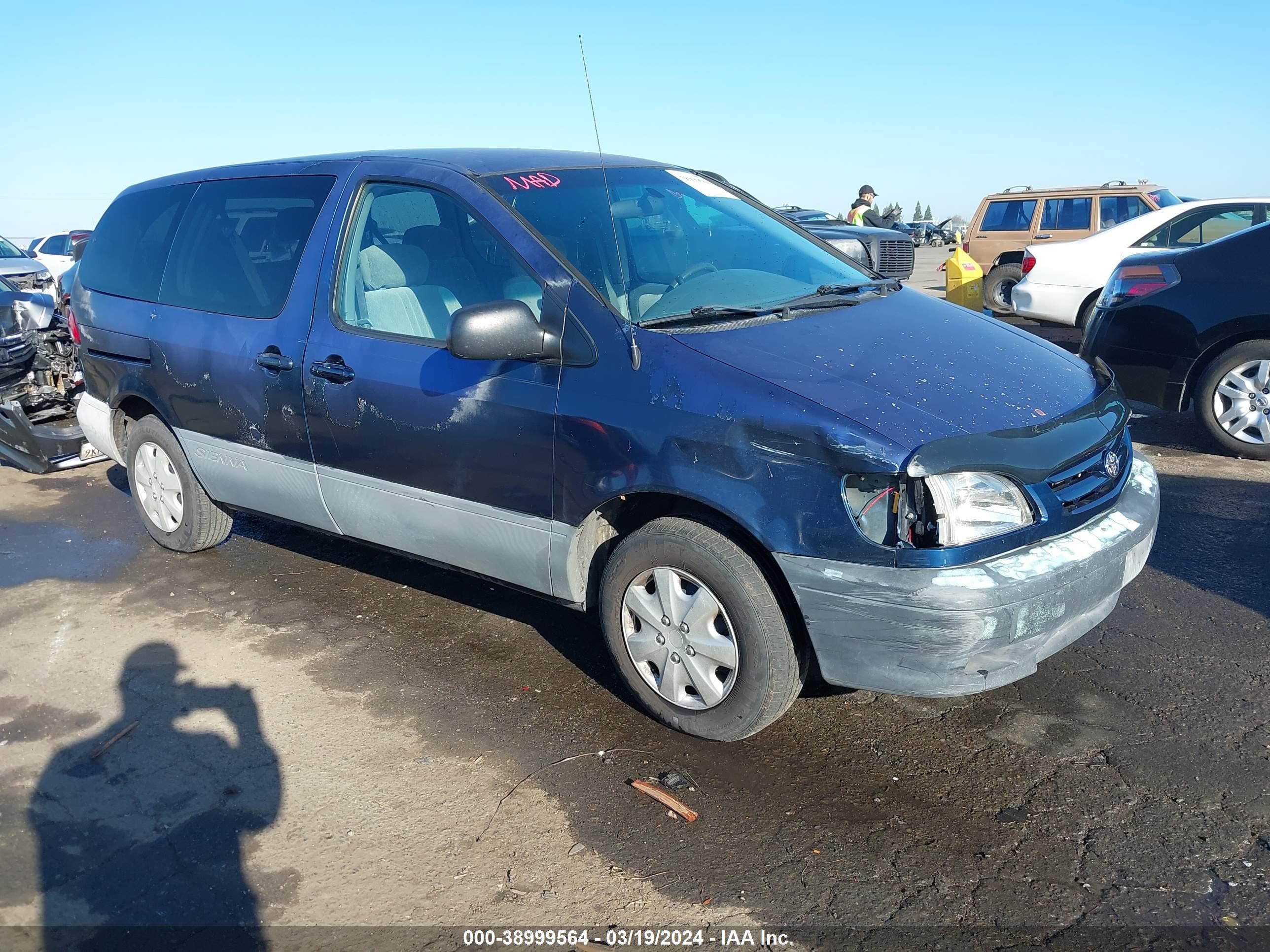 TOYOTA SIENNA 2001 4t3zf19c01u410898