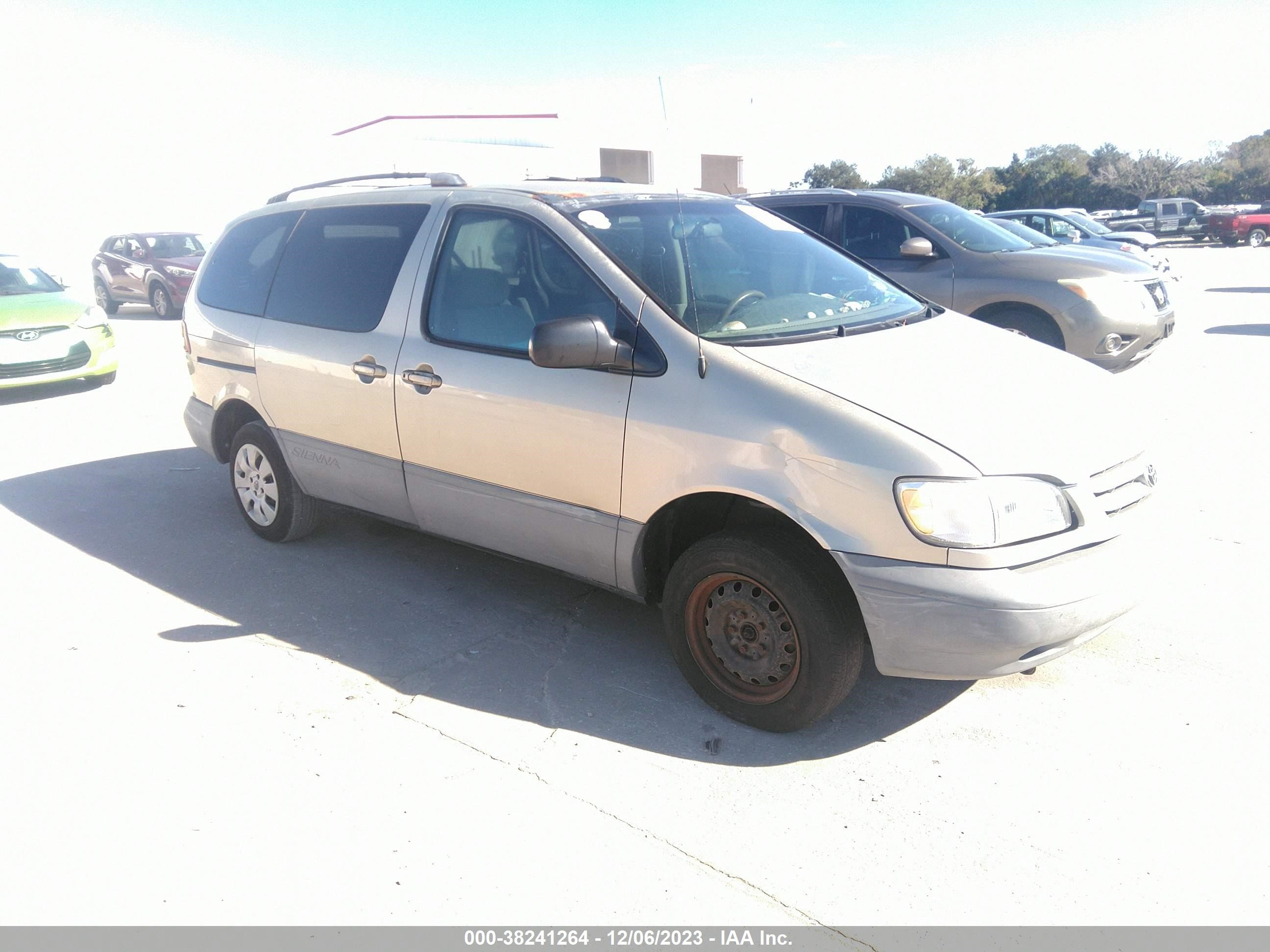 TOYOTA SIENNA 2000 4t3zf19c1yu315504