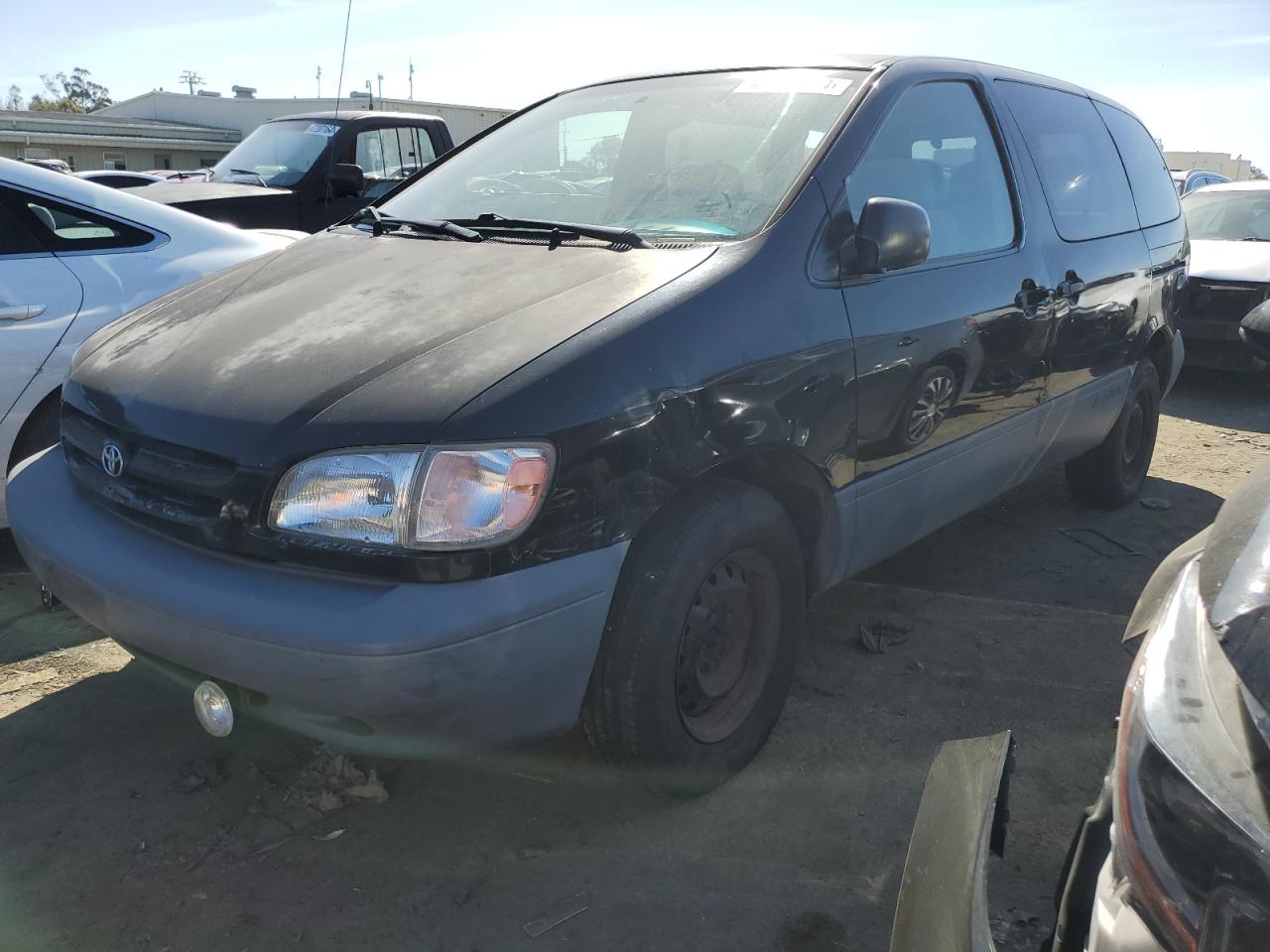 TOYOTA SIENNA 2000 4t3zf19c3yu223567