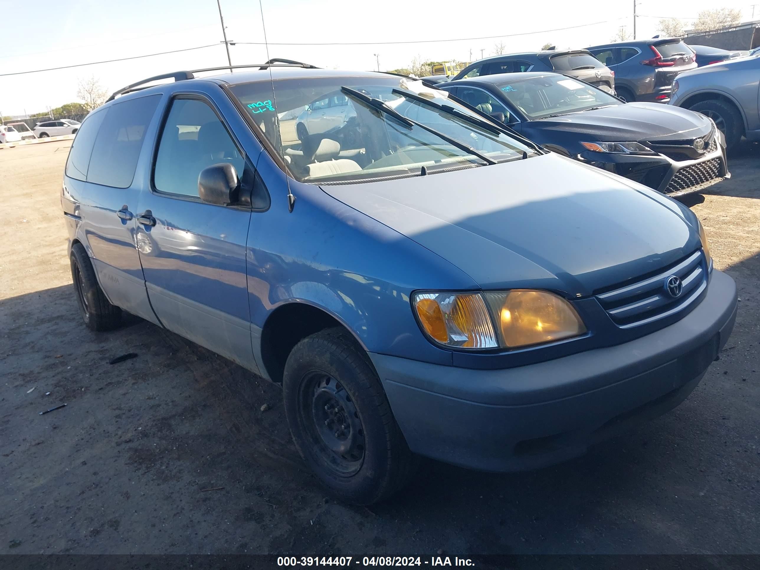 TOYOTA SIENNA 2002 4t3zf19c72u482859