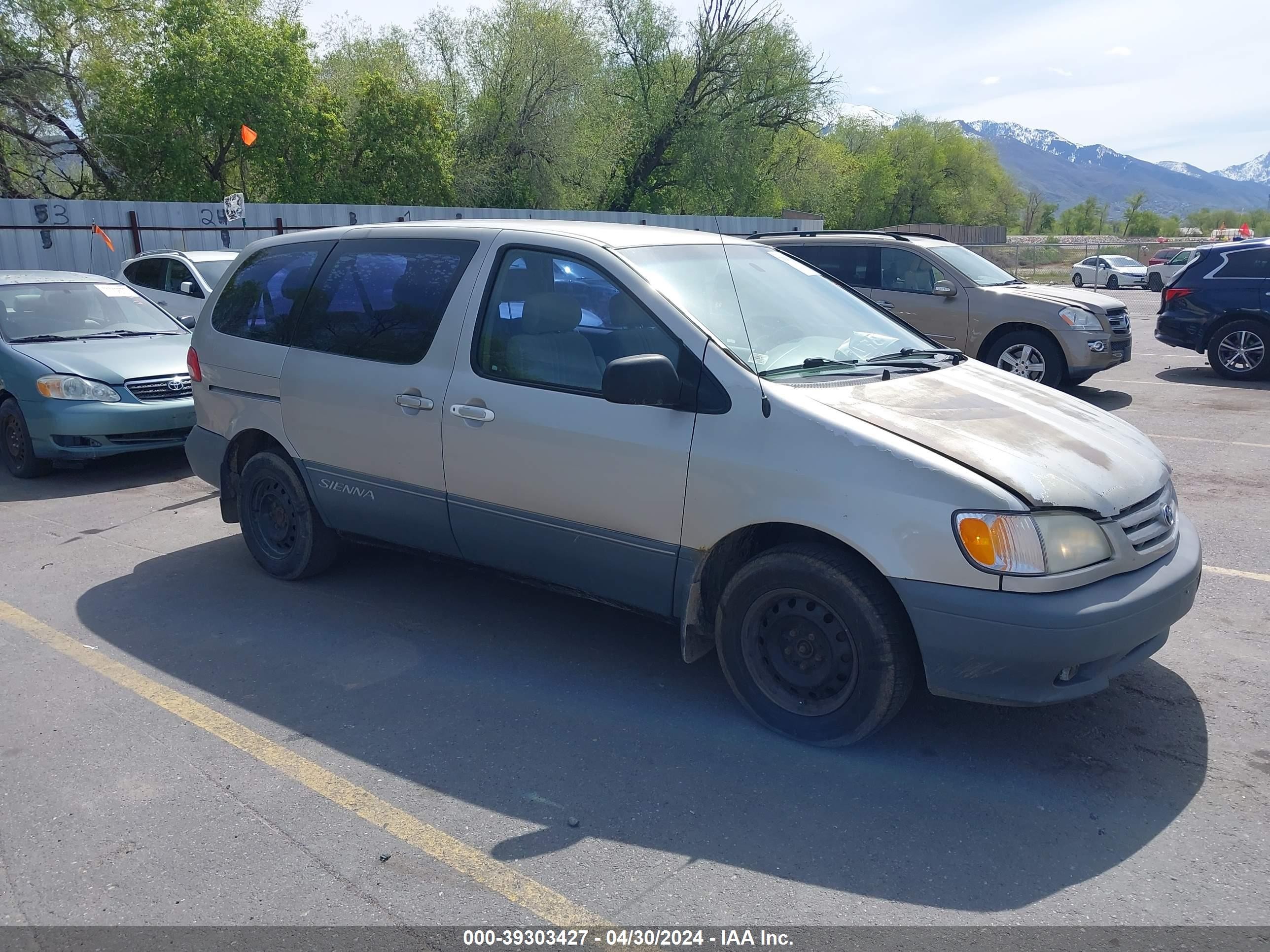 TOYOTA SIENNA 2001 4t3zf19c81u354113