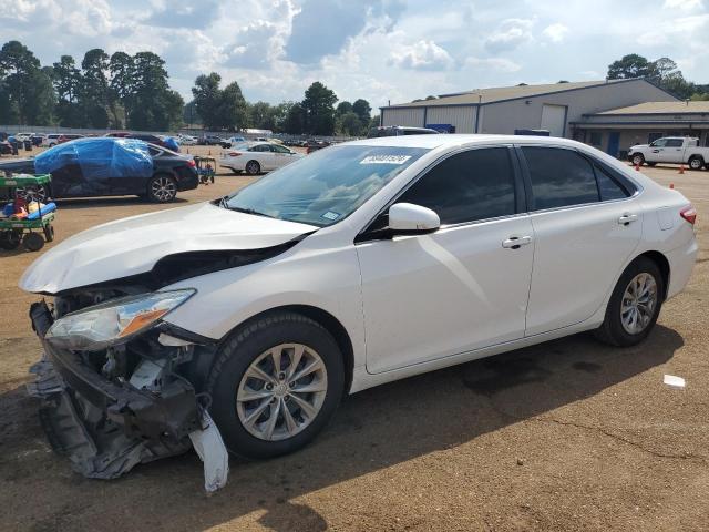 TOYOTA CAMRY LE 2015 4t4bf1fk0fr487368