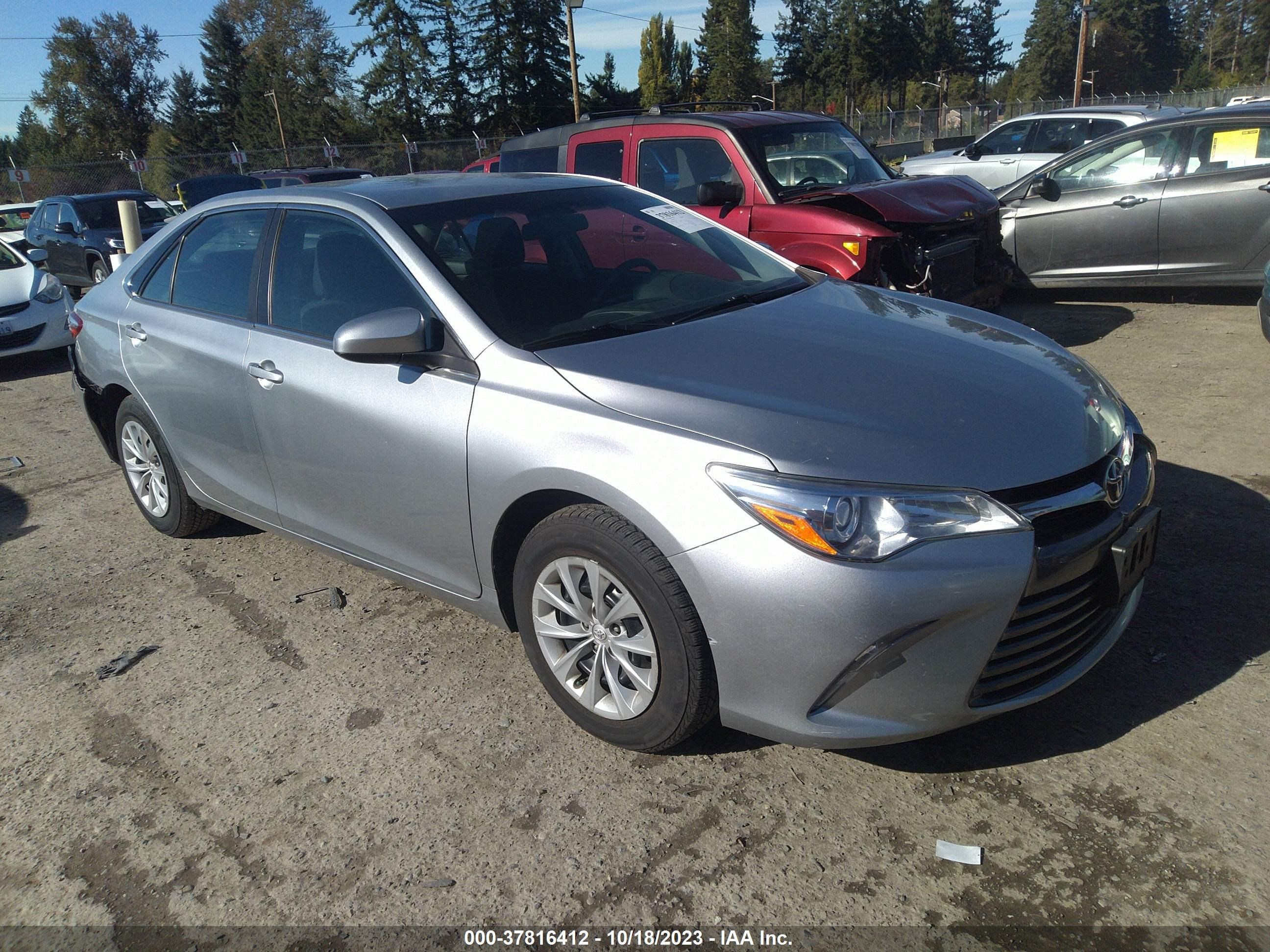 TOYOTA CAMRY 2015 4t4bf1fk0fr492554