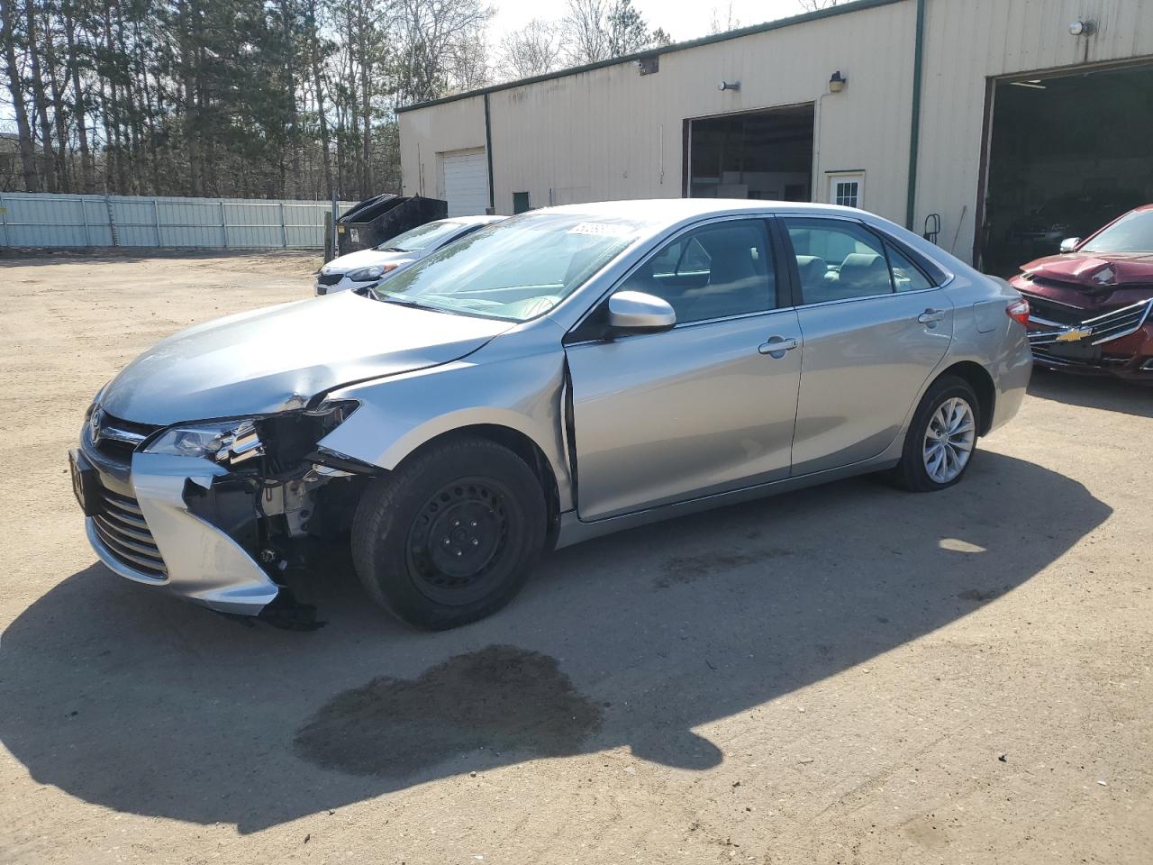 TOYOTA CAMRY 2015 4t4bf1fk0fr504704