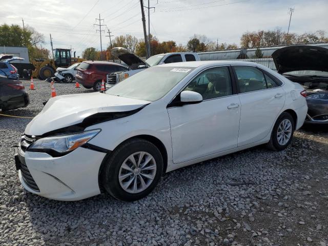 TOYOTA CAMRY LE 2015 4t4bf1fk2fr451889