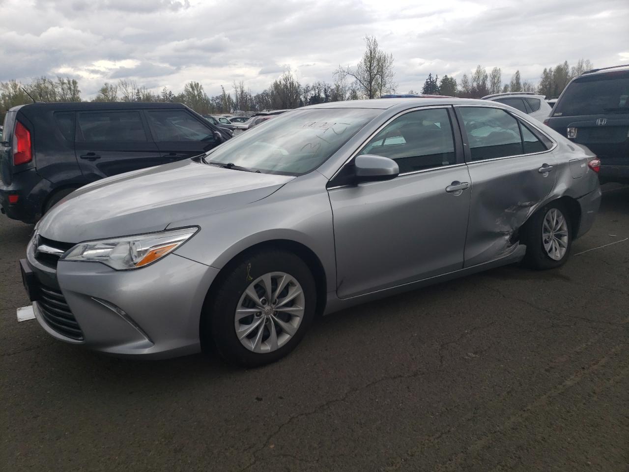 TOYOTA CAMRY 2015 4t4bf1fk2fr464559