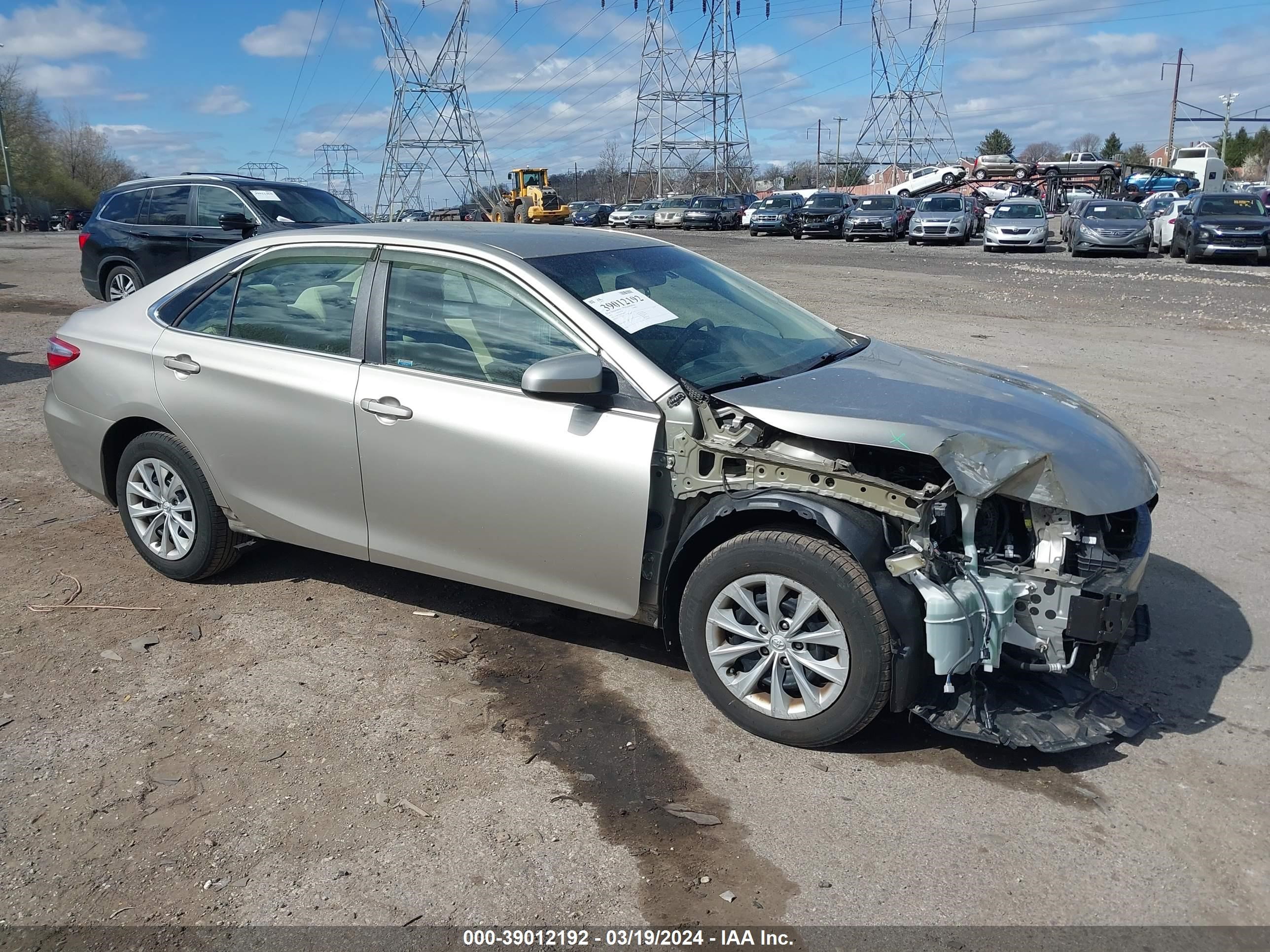 TOYOTA CAMRY 2015 4t4bf1fk2fr464710