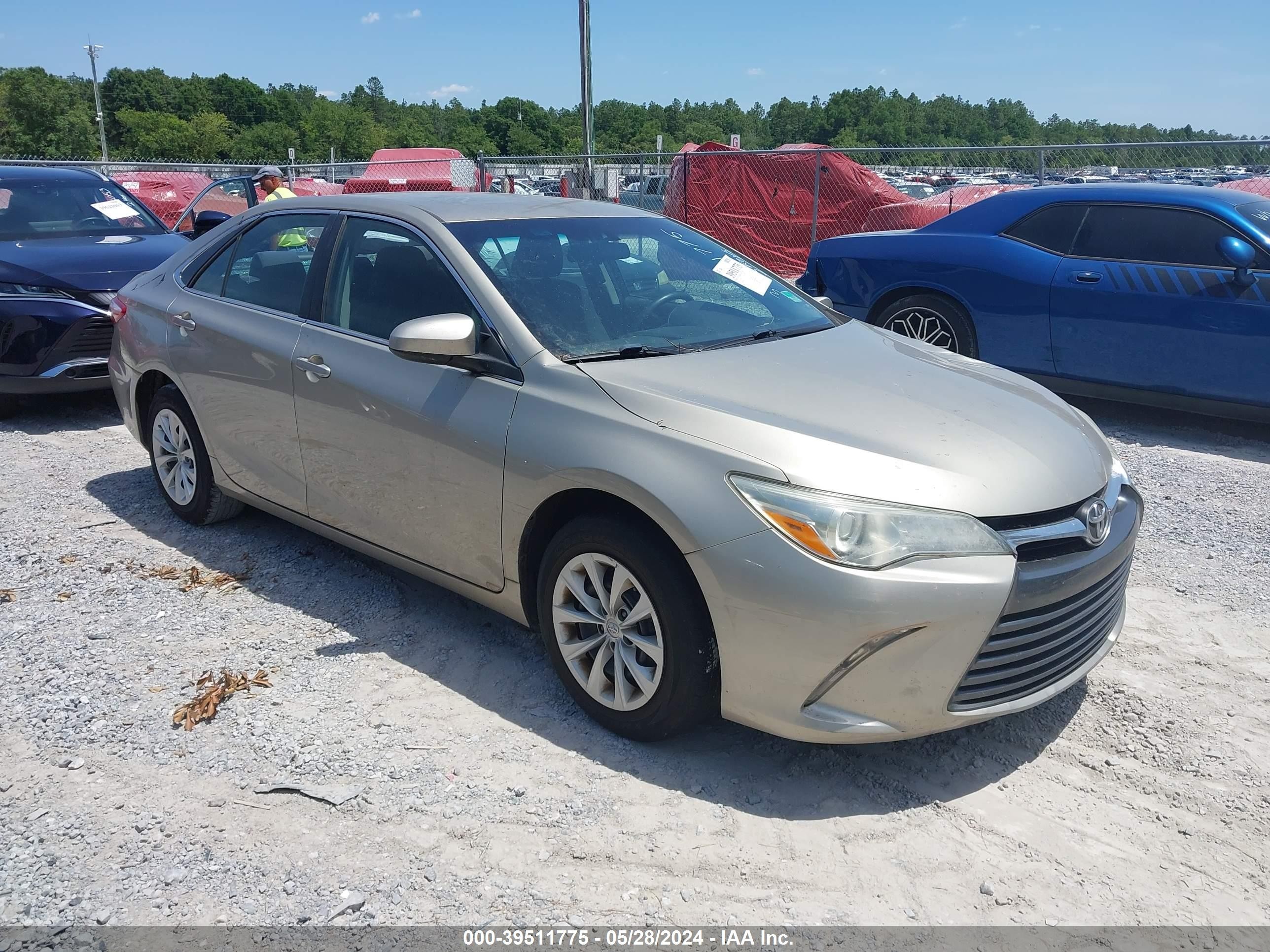 TOYOTA CAMRY 2015 4t4bf1fk2fr472077