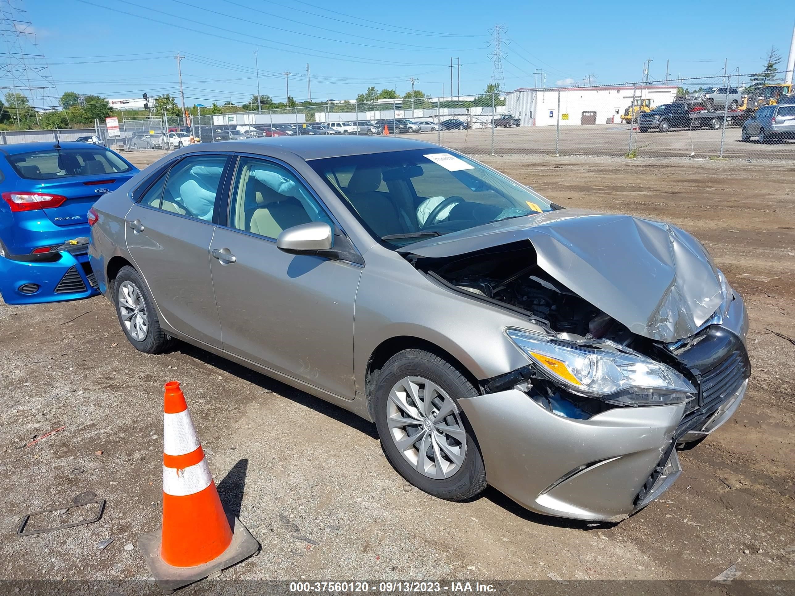 TOYOTA CAMRY 2015 4t4bf1fk2fr487923