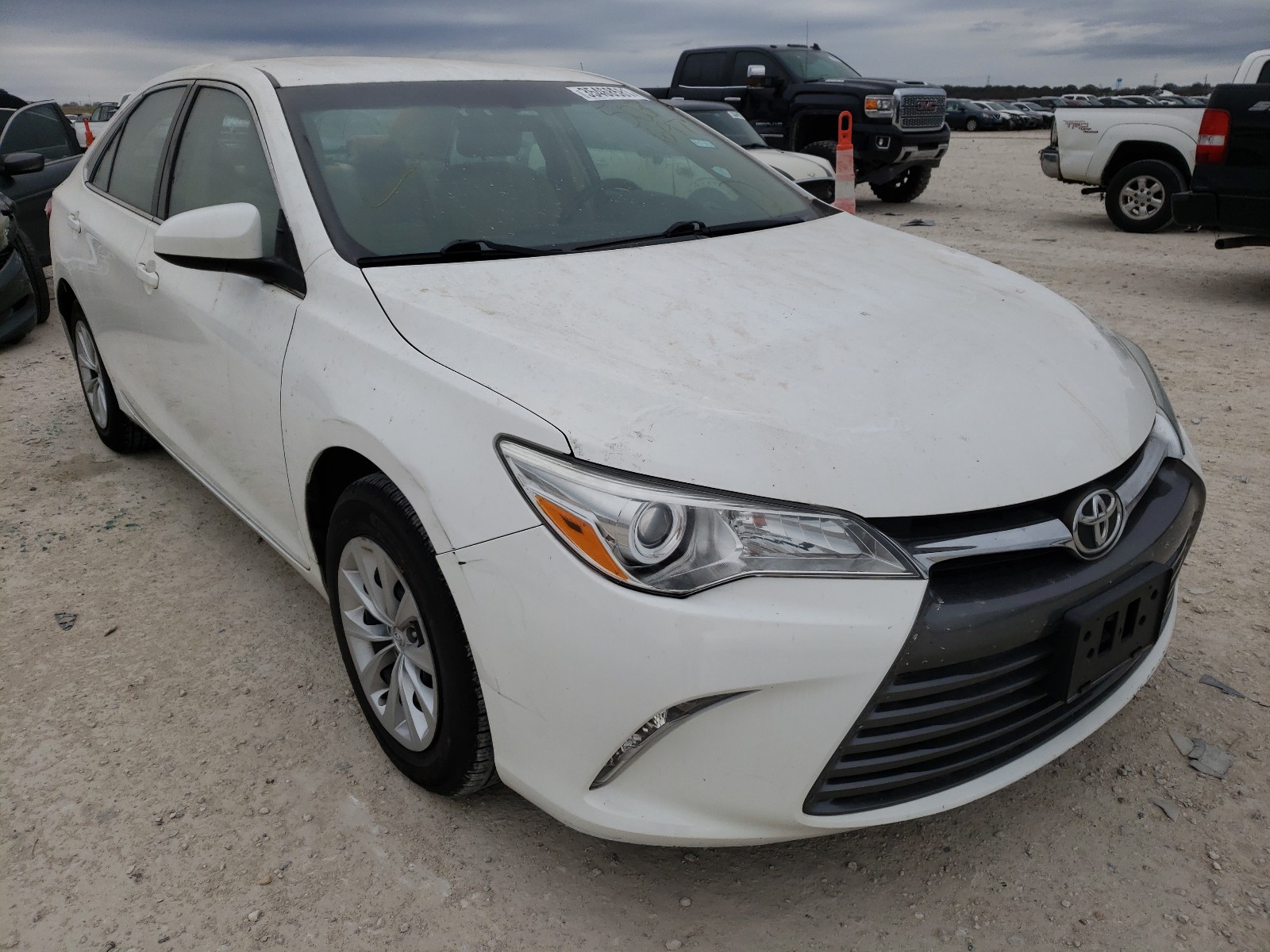 TOYOTA CAMRY LE 2015 4t4bf1fk2fr503697