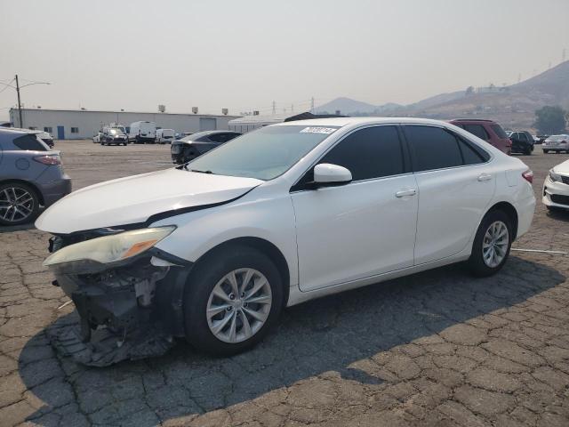 TOYOTA CAMRY LE 2015 4t4bf1fk3fr453084