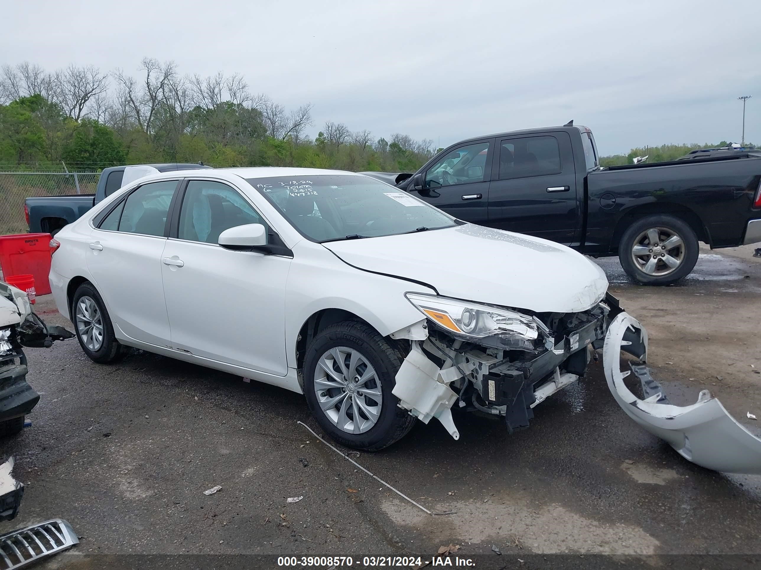 TOYOTA CAMRY 2015 4t4bf1fk4fr449318