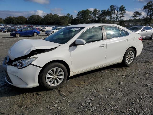 TOYOTA CAMRY LE 2015 4t4bf1fk4fr479774