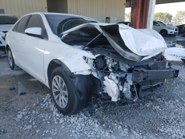 TOYOTA CAMRY LE 2016 4t4bf1fk4gr554376