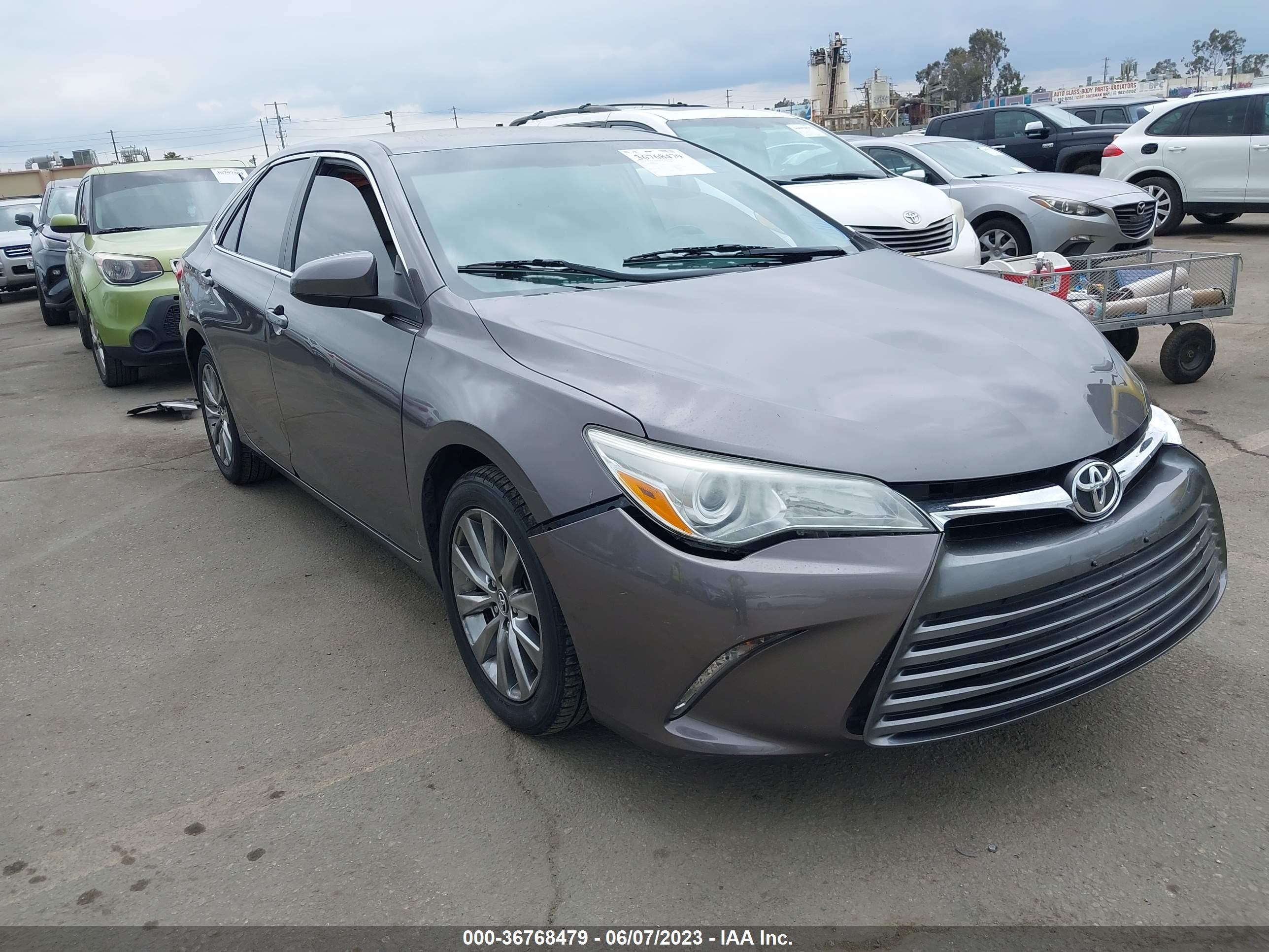 TOYOTA CAMRY 2016 4t4bf1fk4gr560081