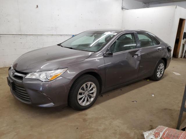 TOYOTA CAMRY LE 2016 4t4bf1fk4gr560355