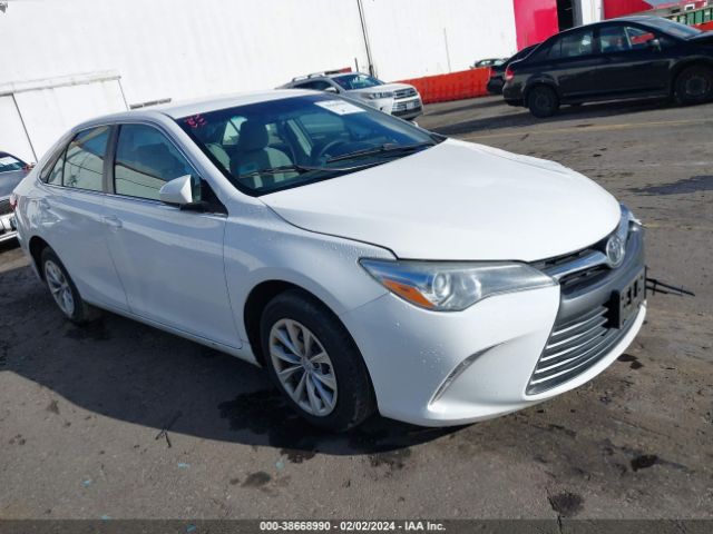 TOYOTA CAMRY 2015 4t4bf1fk5fr482196