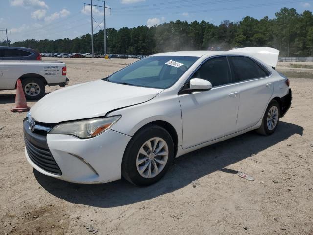 TOYOTA CAMRY LE 2015 4t4bf1fk6fr483728