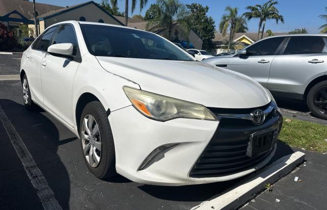 TOYOTA CAMRY LE 2015 4t4bf1fk6fr516422