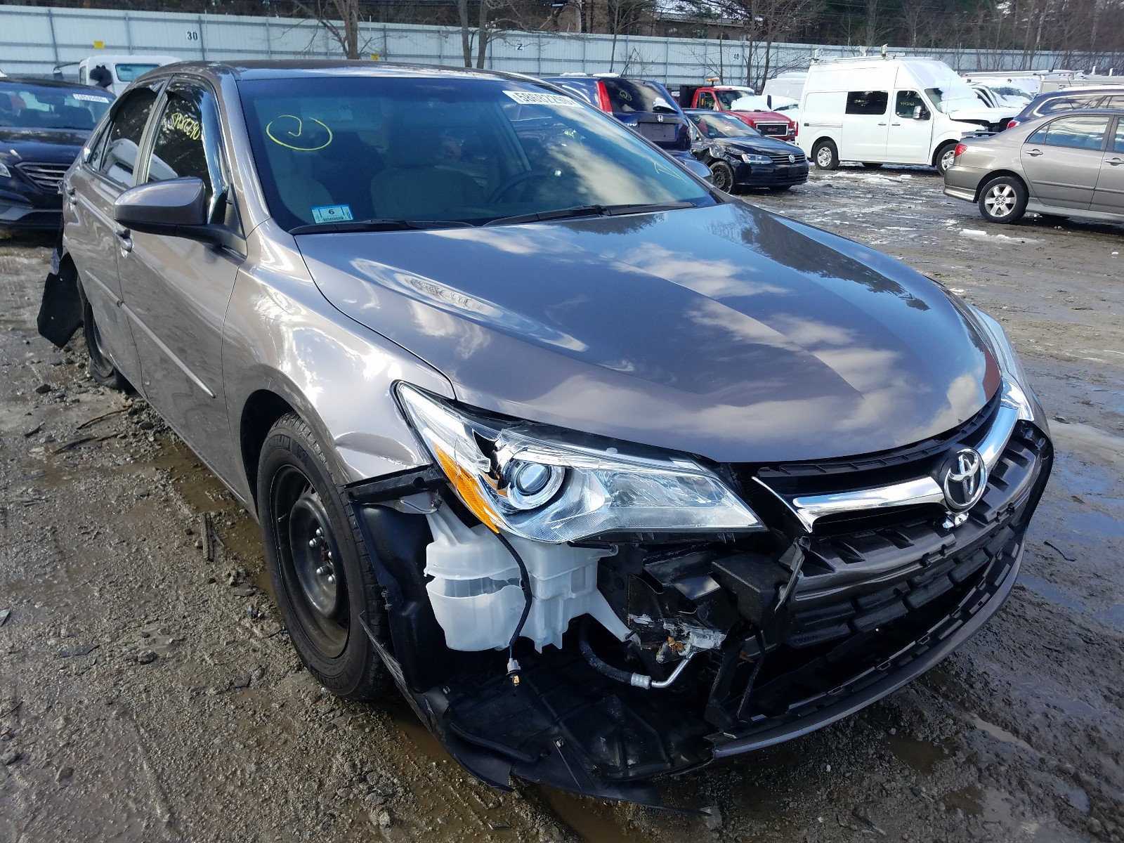 TOYOTA CAMRY LE 2016 4t4bf1fk6gr576606