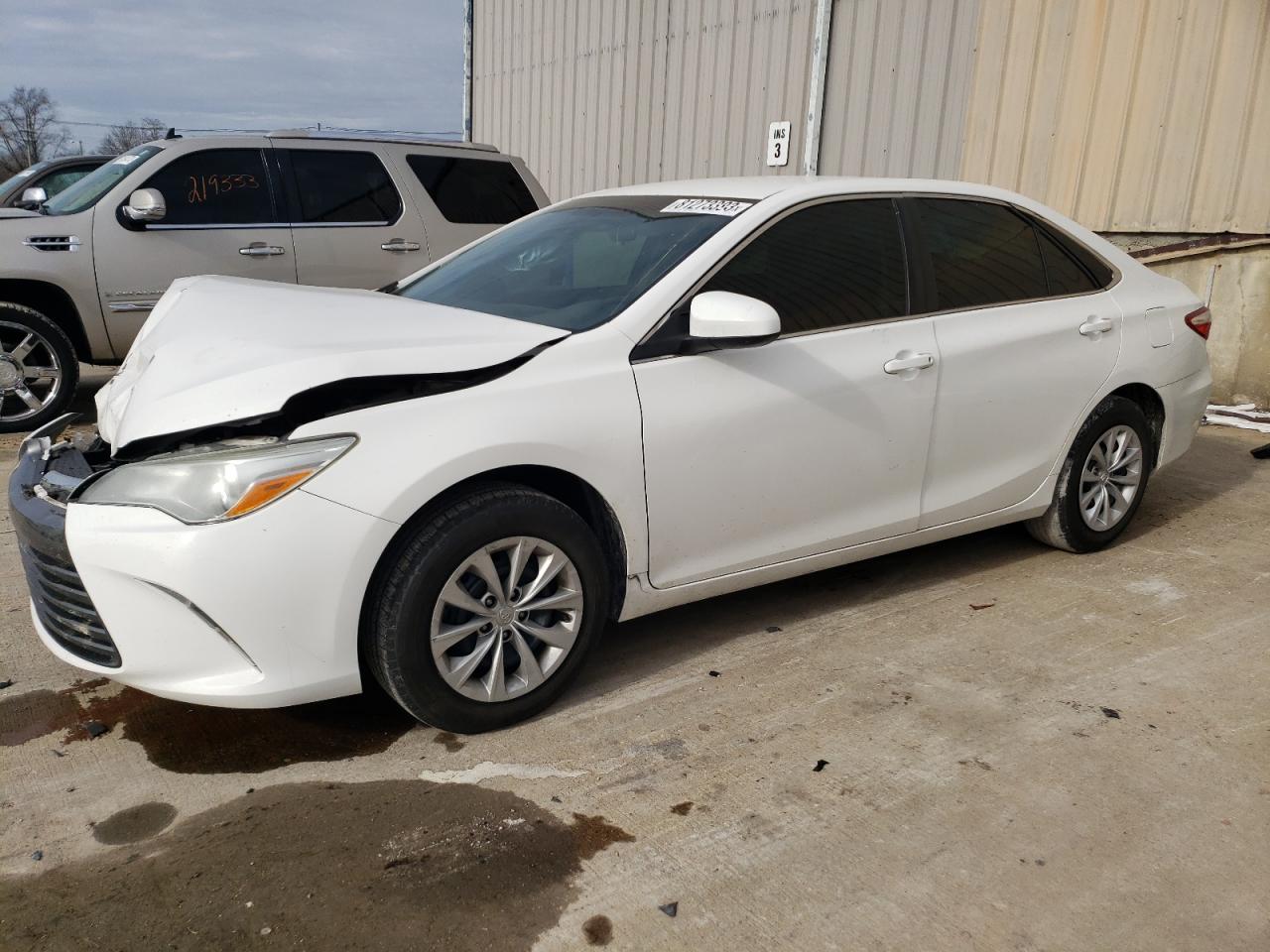 TOYOTA CAMRY 2015 4t4bf1fk7fr470664