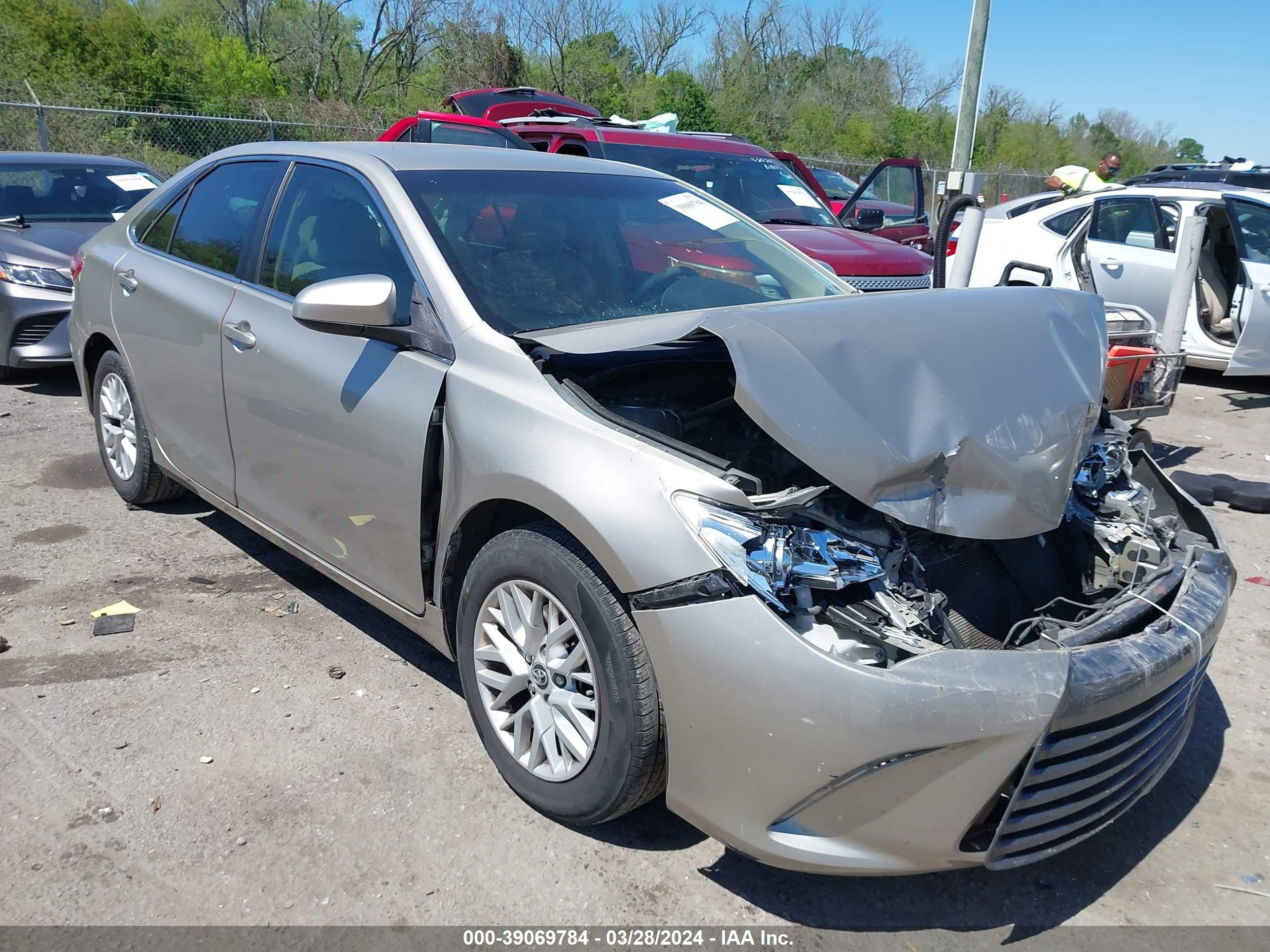 TOYOTA CAMRY 2016 4t4bf1fk7gr547552