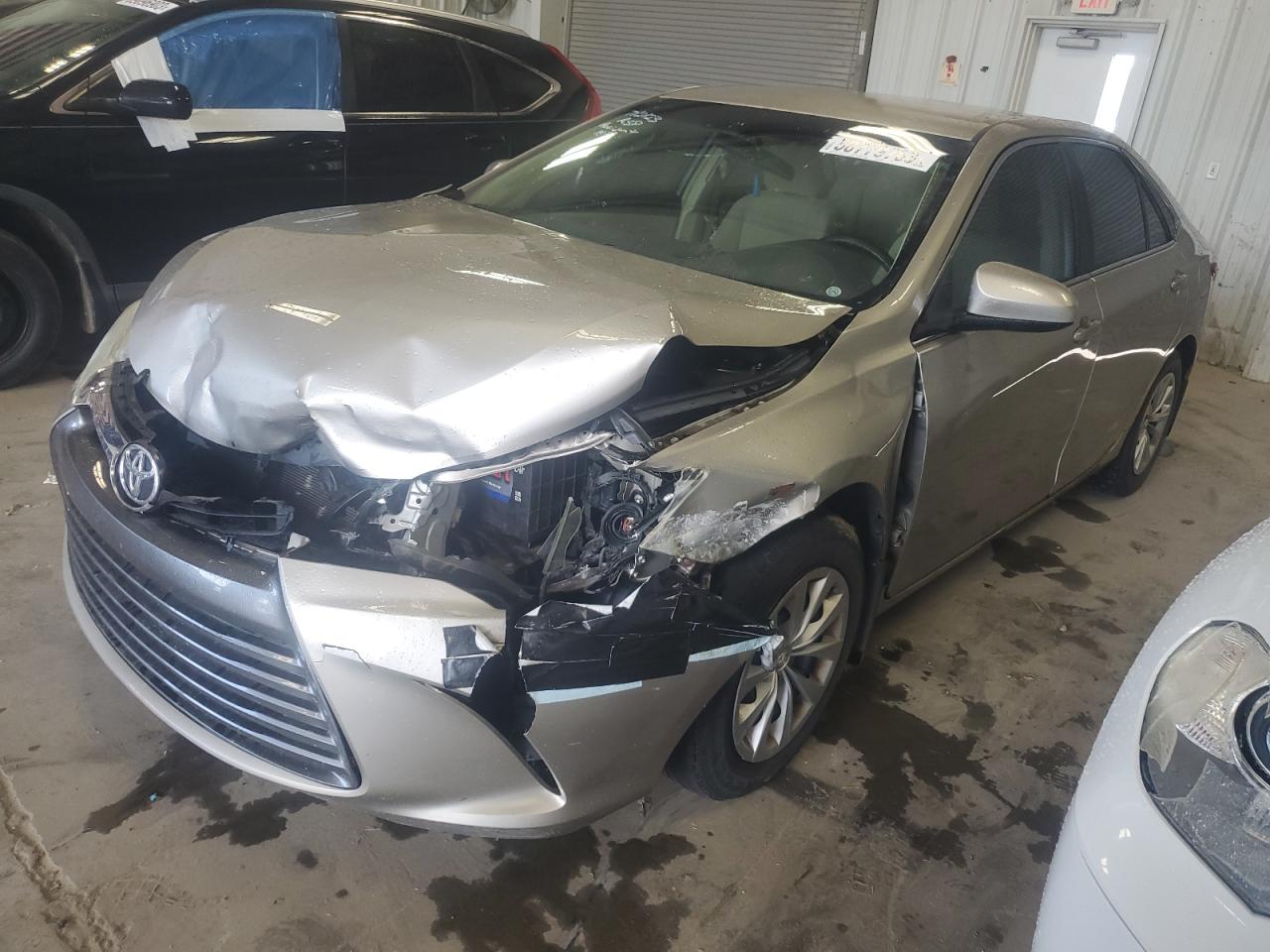 TOYOTA CAMRY 2016 4t4bf1fk7gr555862