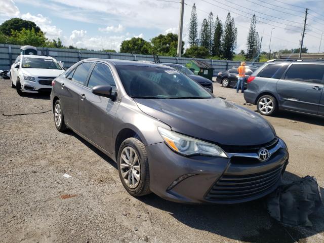 TOYOTA CAMRY LE 2016 4t4bf1fk7gr559913