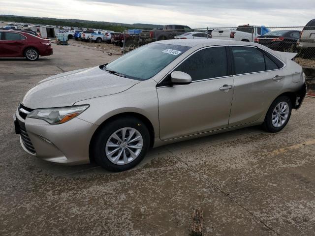 TOYOTA CAMRY LE 2015 4t4bf1fk8fr503011