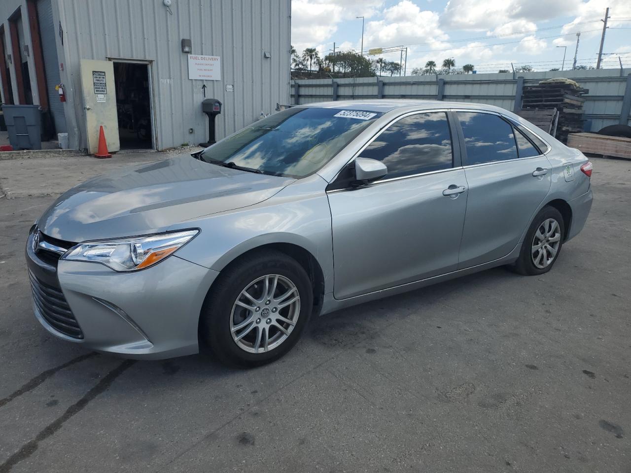 TOYOTA CAMRY 2015 4t4bf1fk9fr480192