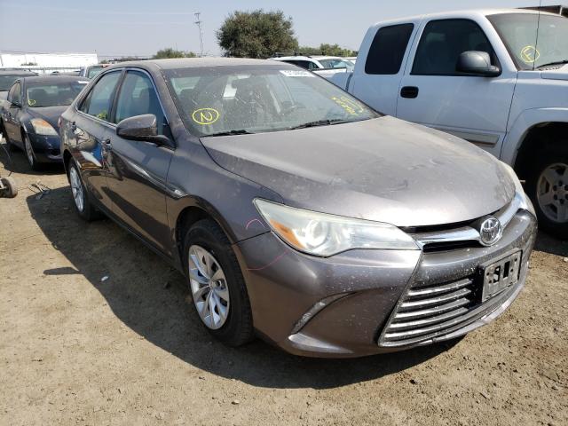 TOYOTA CAMRY LE 2015 4t4bf1fk9fr484128