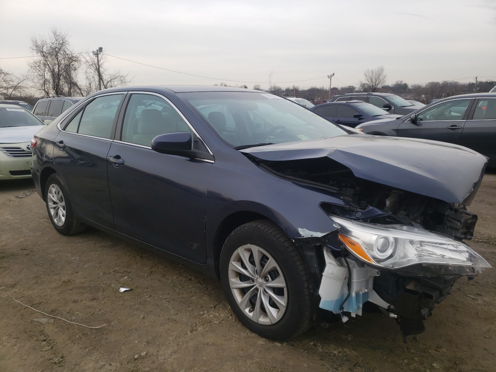 TOYOTA CAMRY LE 2015 4t4bf1fk9fr510324