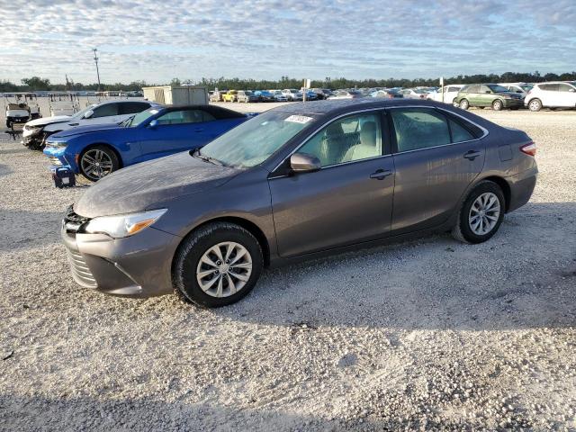 TOYOTA CAMRY LE 2016 4t4bf1fk9gr574672