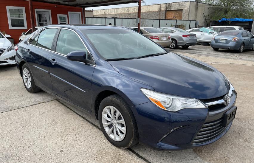 TOYOTA CAMRY LE 2015 4t4bf1fkxfr492707