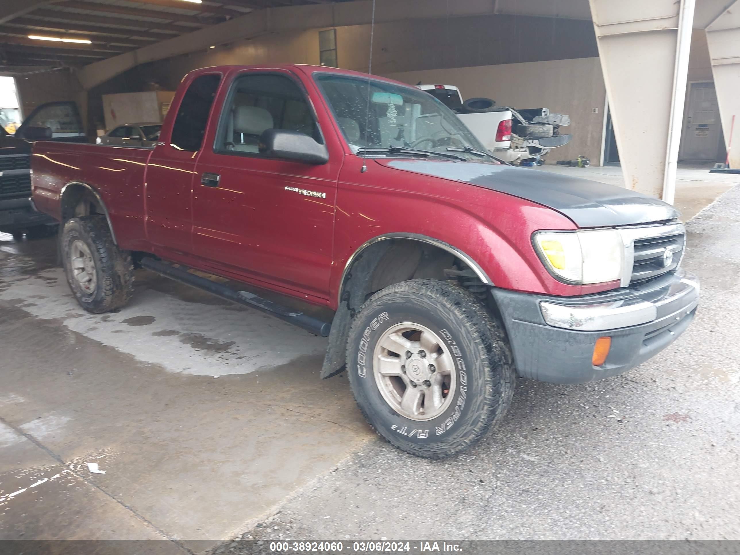 TOYOTA TACOMA 2000 4tawm72n8yz652187