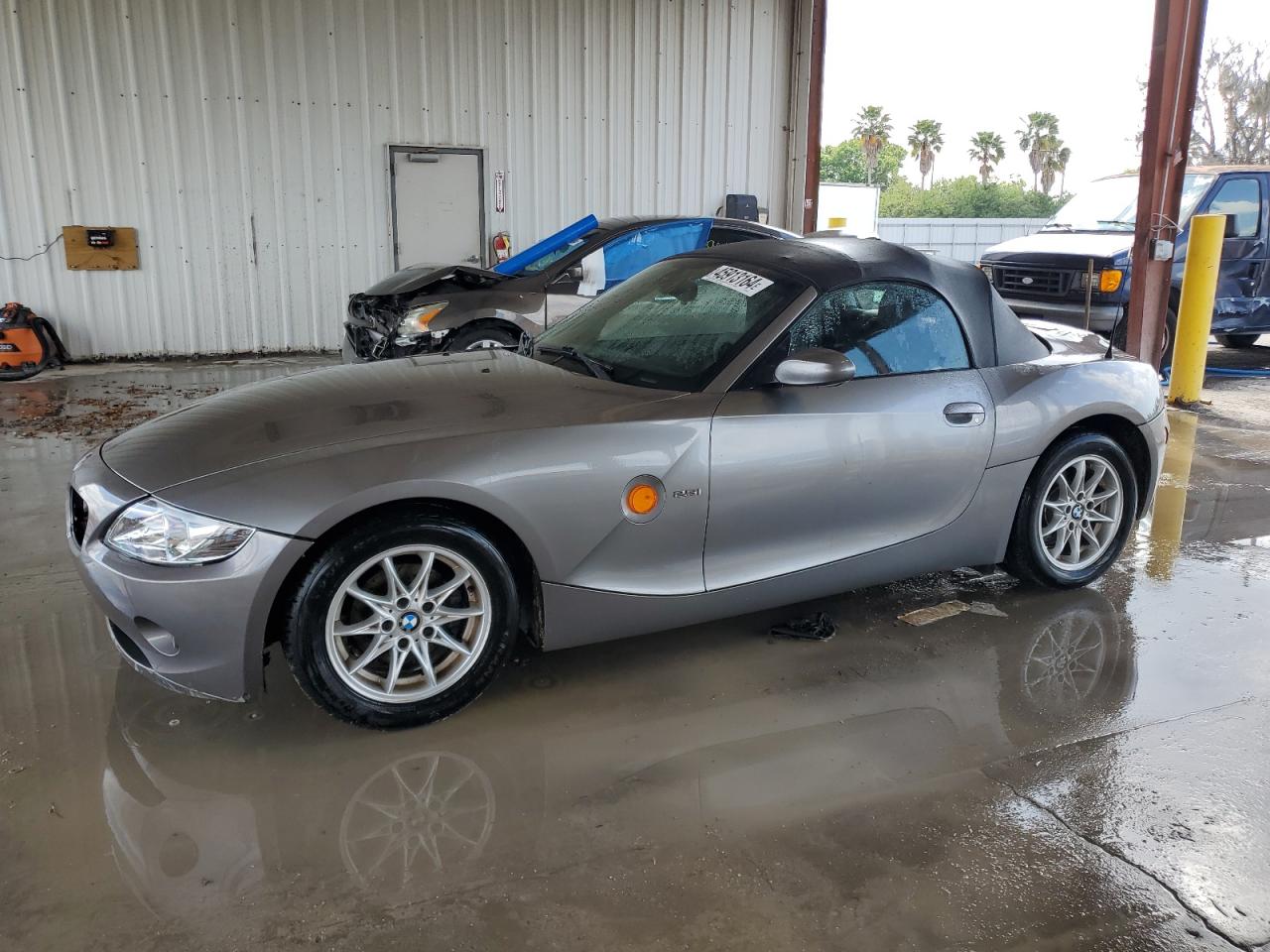 BMW Z4 2004 4usbt335x4lr67206