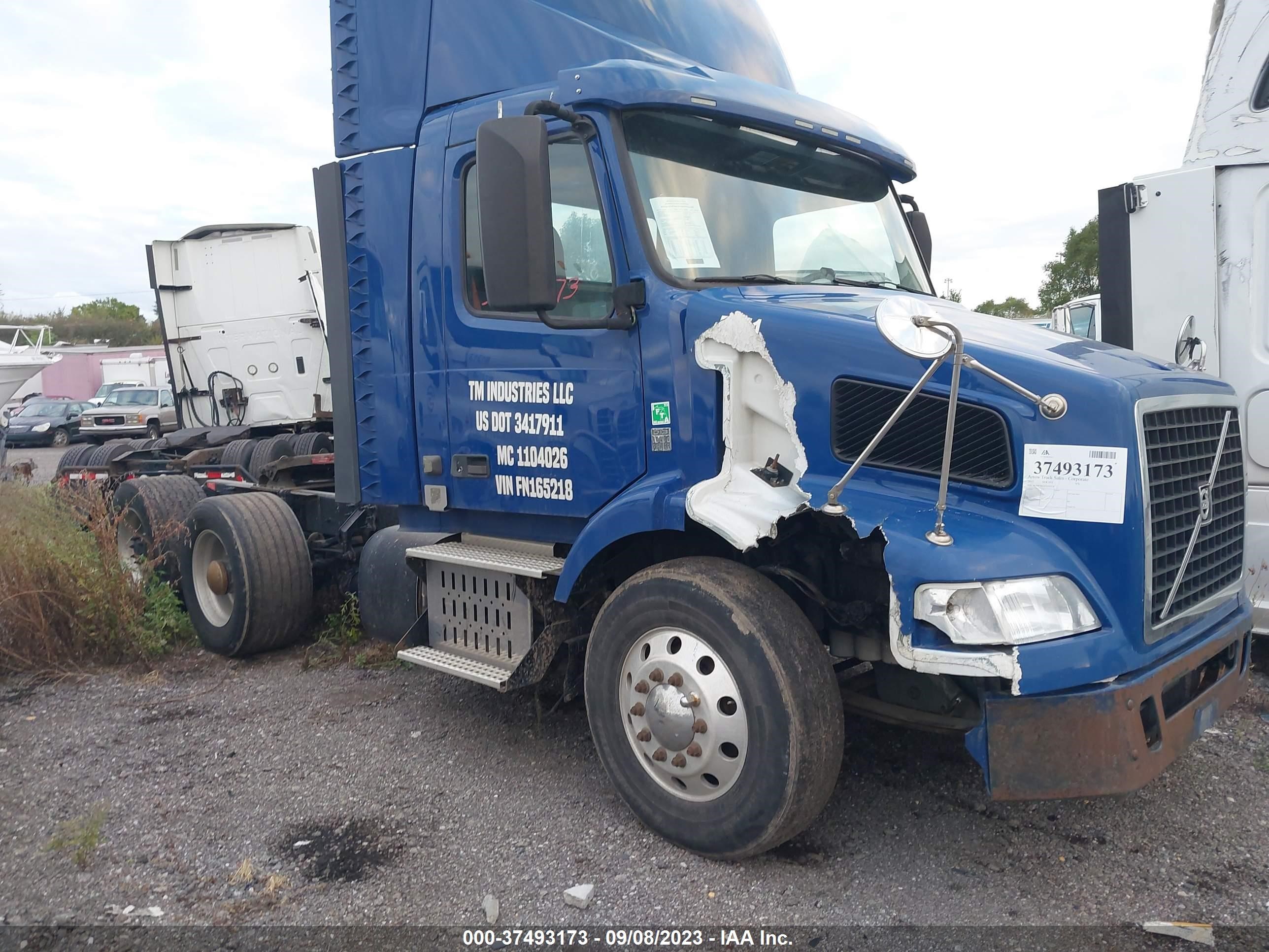 VOLVO ALL 2015 4v4mc9eg1fn165218