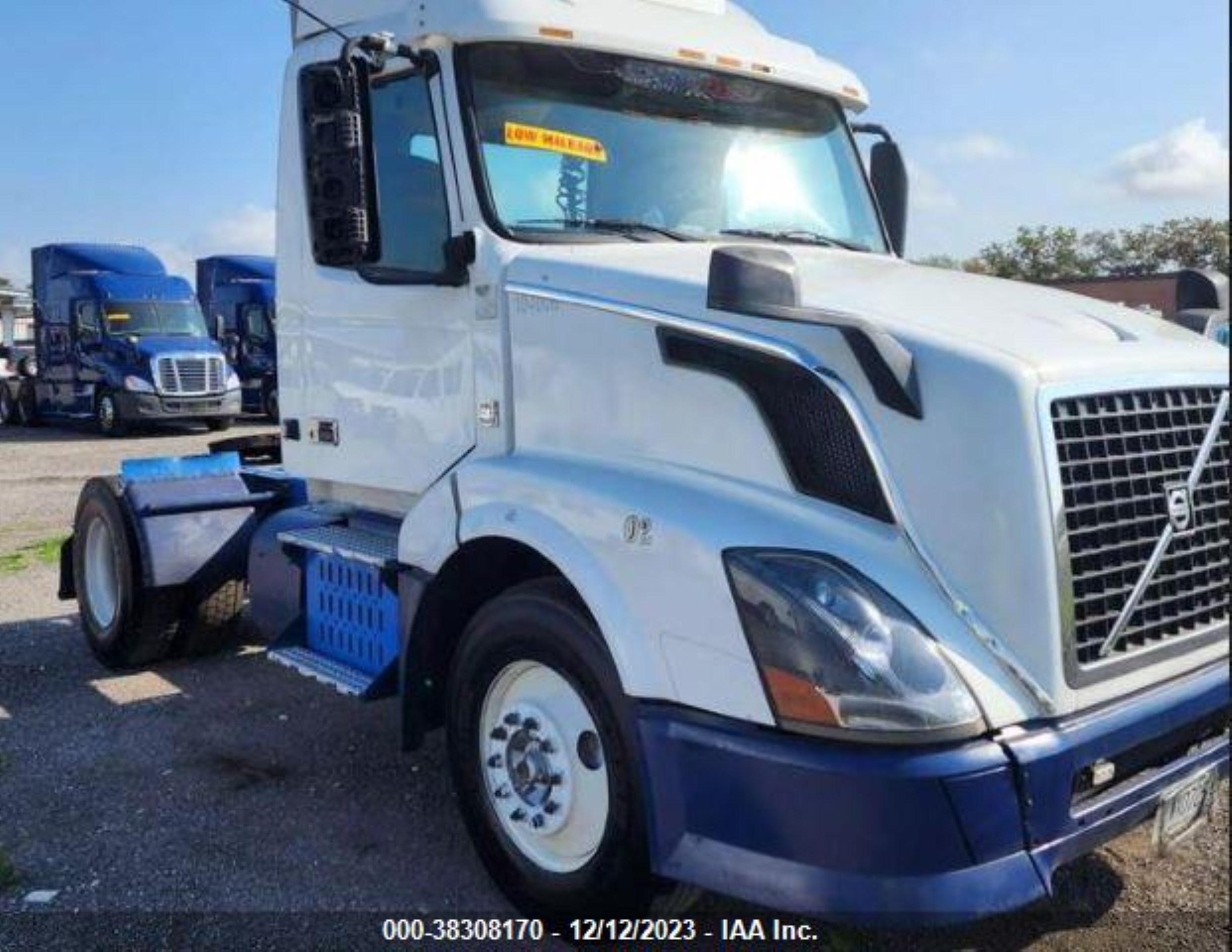 VOLVO NULL 2015 4v4n39eg1fn910456