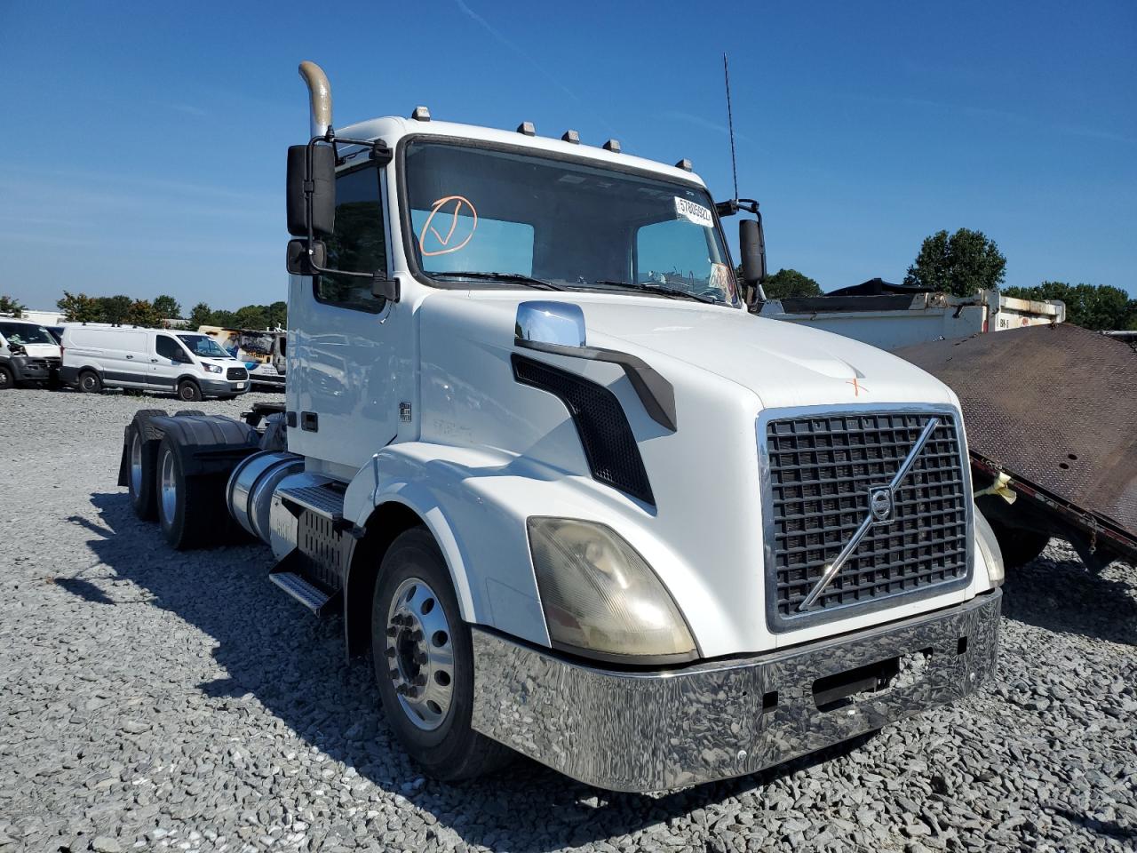 VOLVO NULL 2017 4v4nc9dg4hn983549