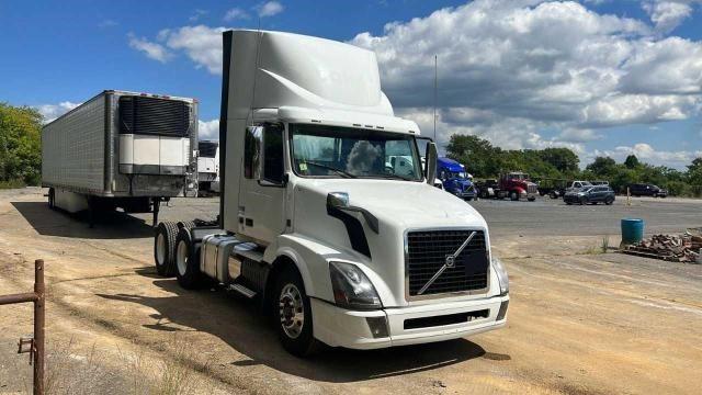 VOLVO VN VNL 2016 4v4nc9eg7gn930003