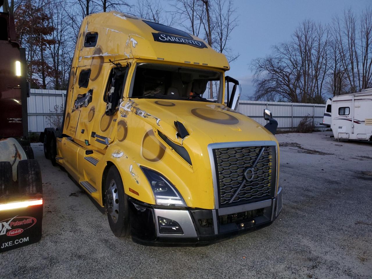 VOLVO NULL 2023 4v4nc9eh2pn310085